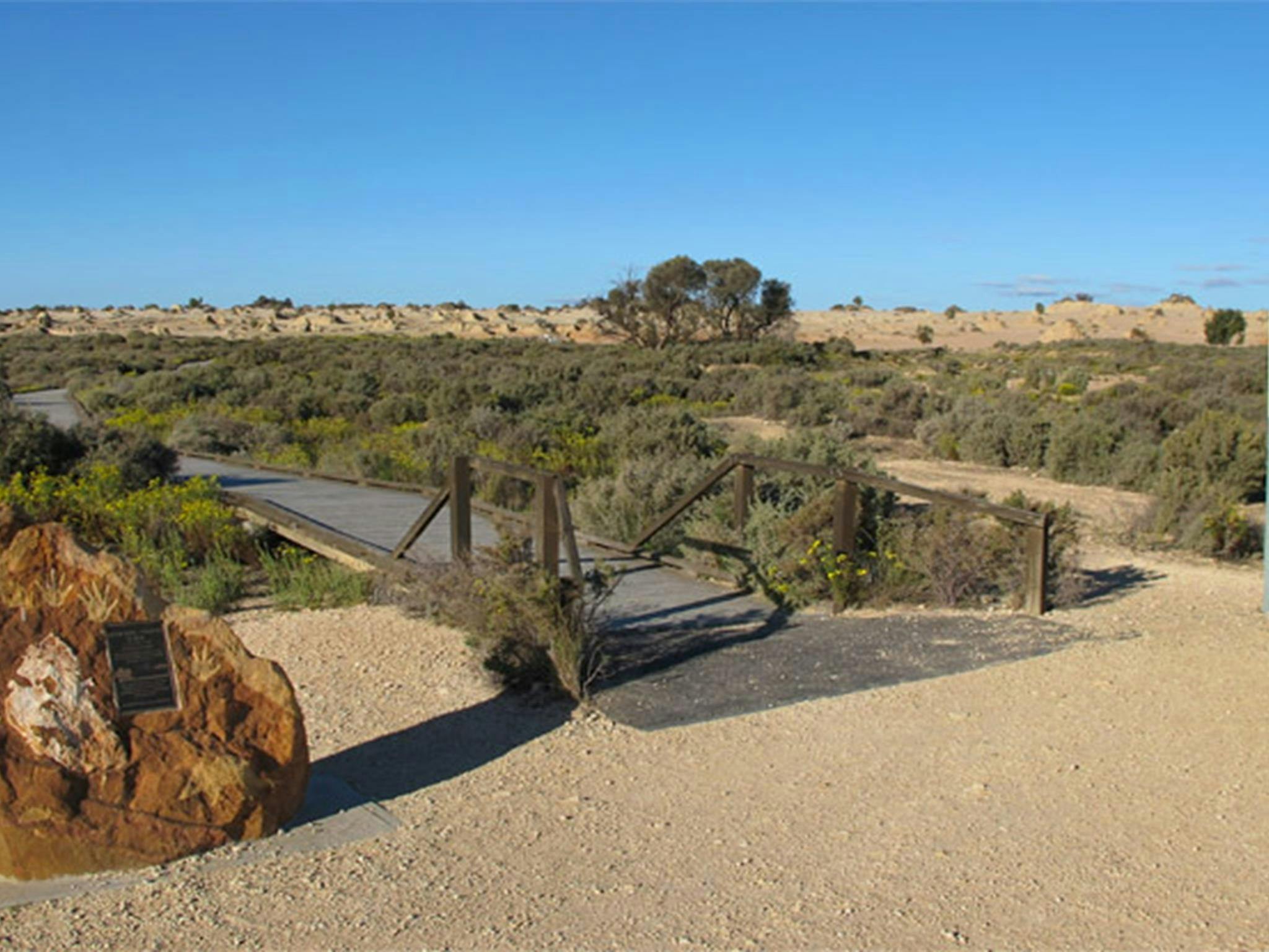 Walls of China Viewing Platform, Mungo National Park. Photo: Wendy Hills/NSW Government