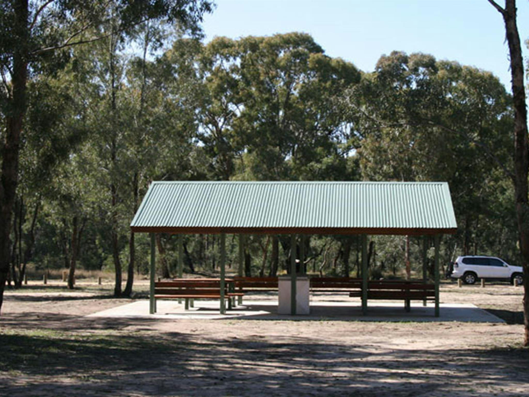 A picnic shelter at Wanda Wandong campground, Goobang National Park. Photo: OEH