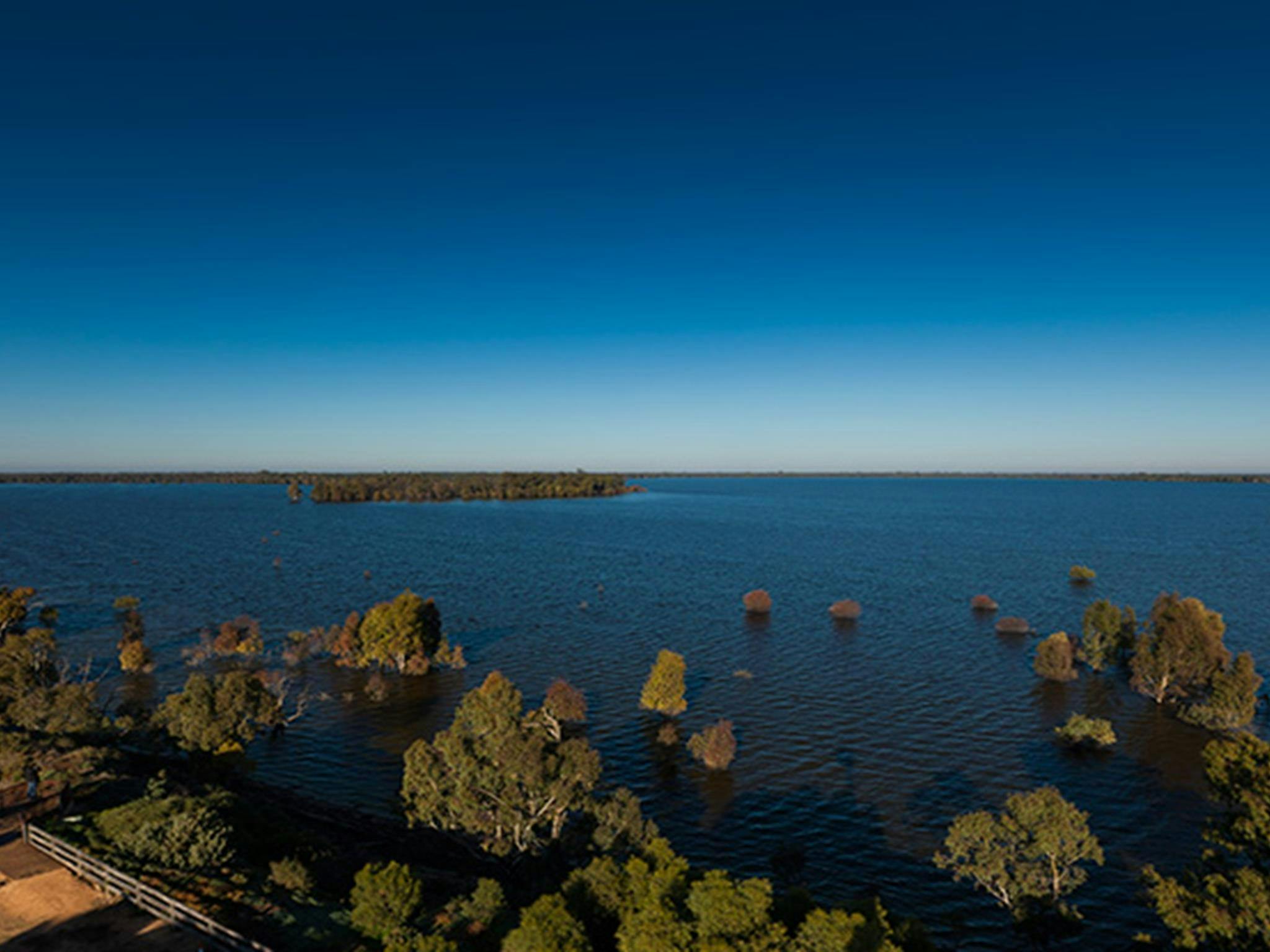 Yanga Lake, Yanga National Park. Photo: David Finnegan &copy; OEH