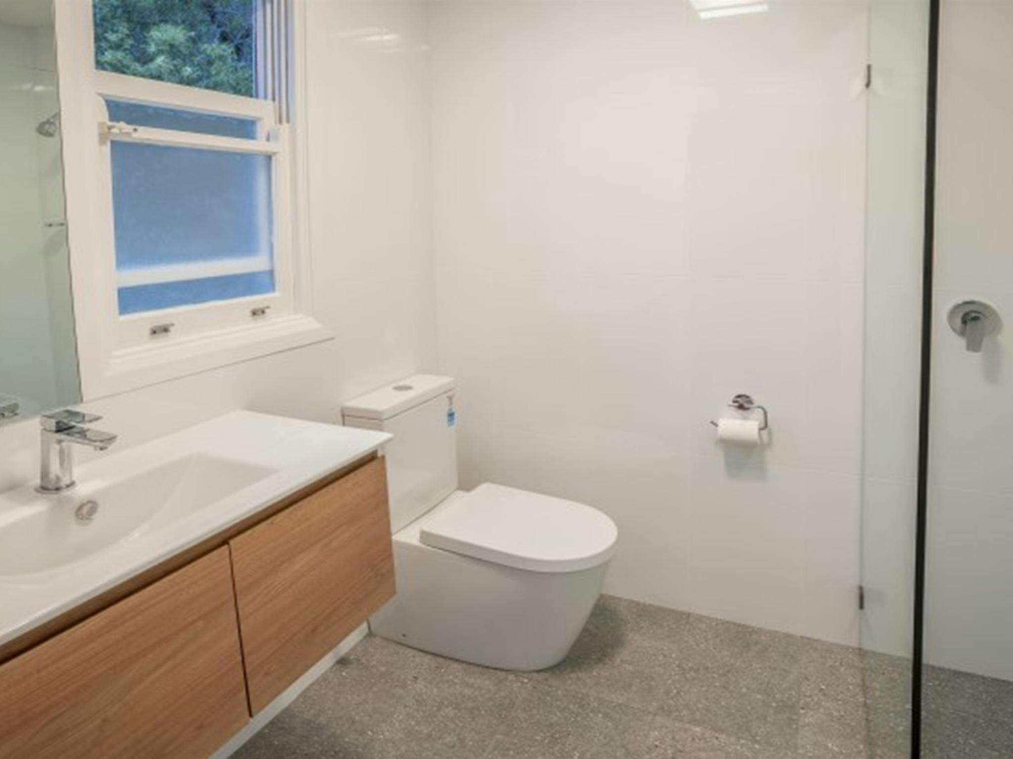 무라마랑 국립공원에 있는 Yellow Rock Beach House의 욕실. 사진: 존 스펜서 &copy;